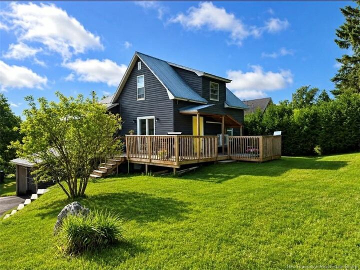 42 Pond Street — photo 1