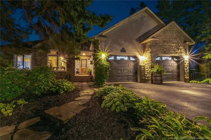 180 Leblanc Avenue — photo 1