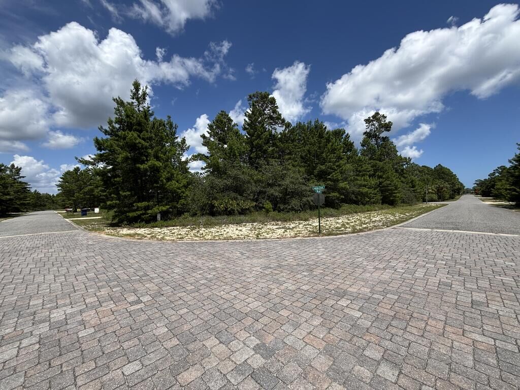 Property Photo:  1717 Landing St  FL 32322 