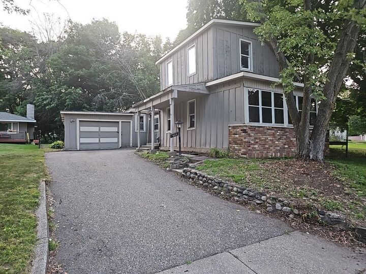 Property Photo:  1069 Seminole Avenue  MN 55118 