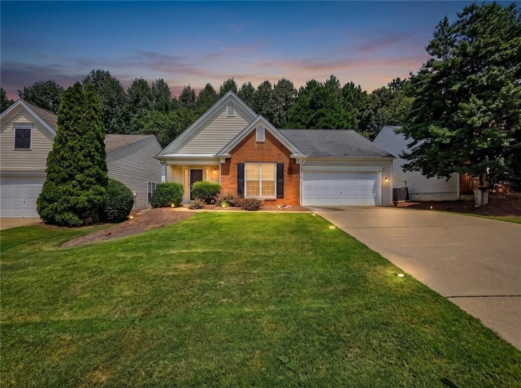 Property Photo: 6730 Waveland Drive GA 30040