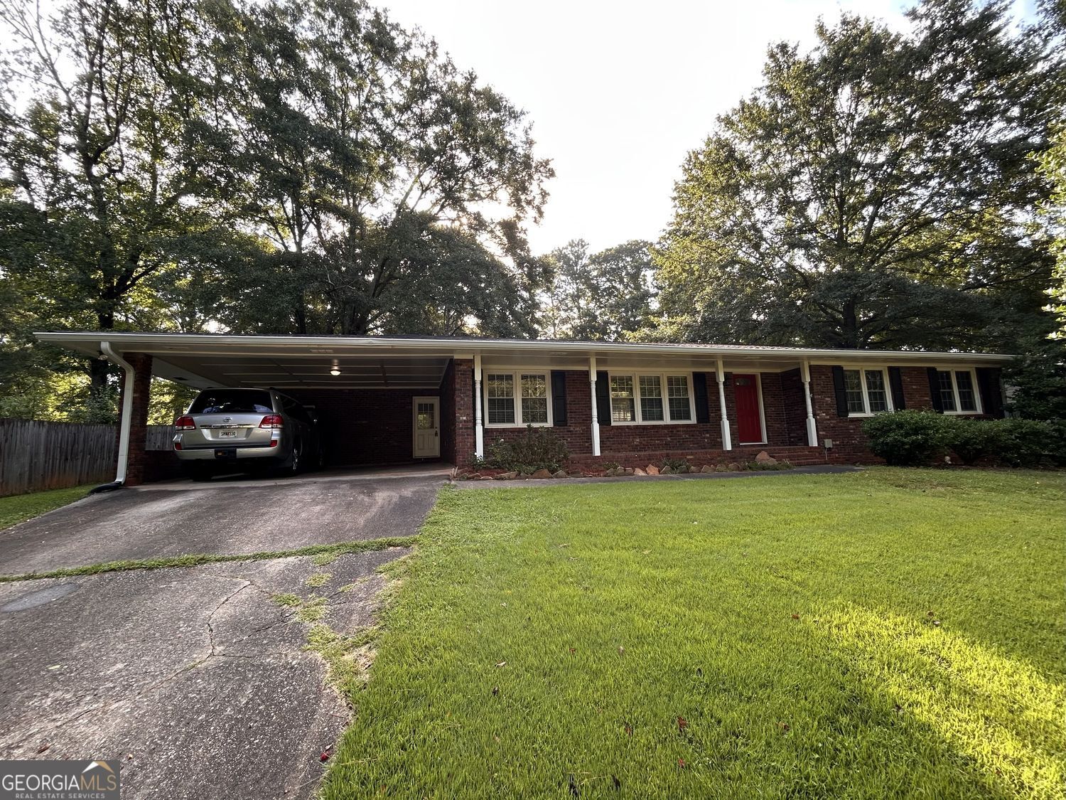 Property Photo:  995 Melody Lane  GA 30075 