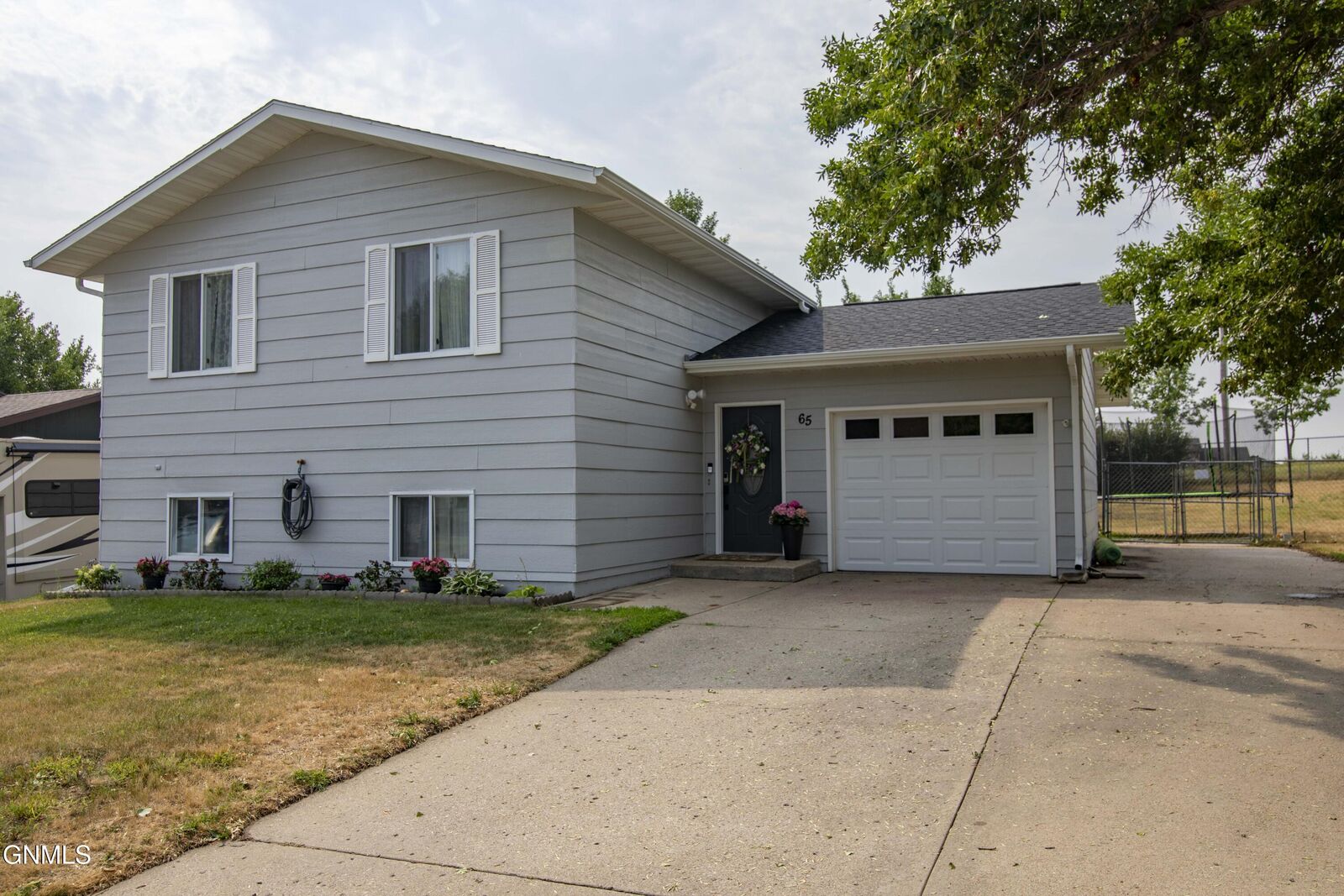 Property Photo:  65 Custer Drive  ND 58504 