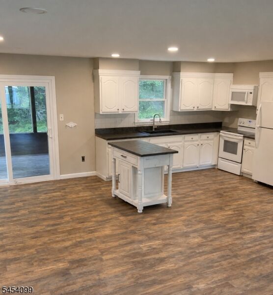 Property Photo:  52 Lounsberry Hollow Rd  NJ 07461 
