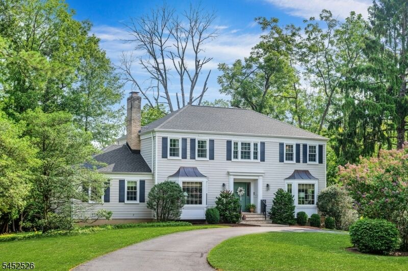 Property Photo: 5 Oechsner Ct NJ 07922