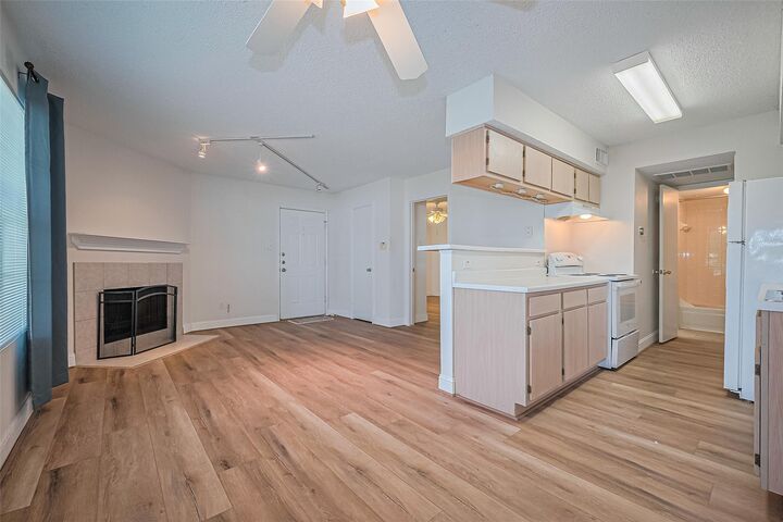 Property Photo: 2750 Holly Hall Street 910 TX 77054