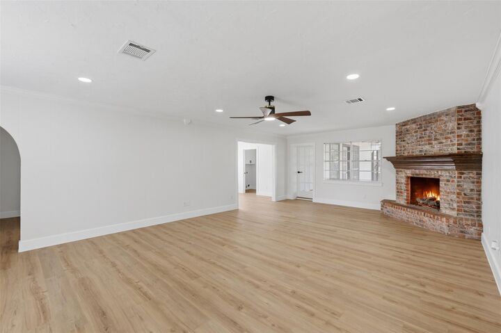 Property Photo: 11507 Barwood Bend Drive TX 77065
