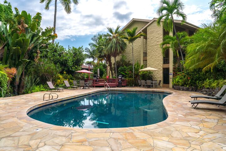 Property Photo:  75-5681 Kuakini Hwy 303  HI 96740 