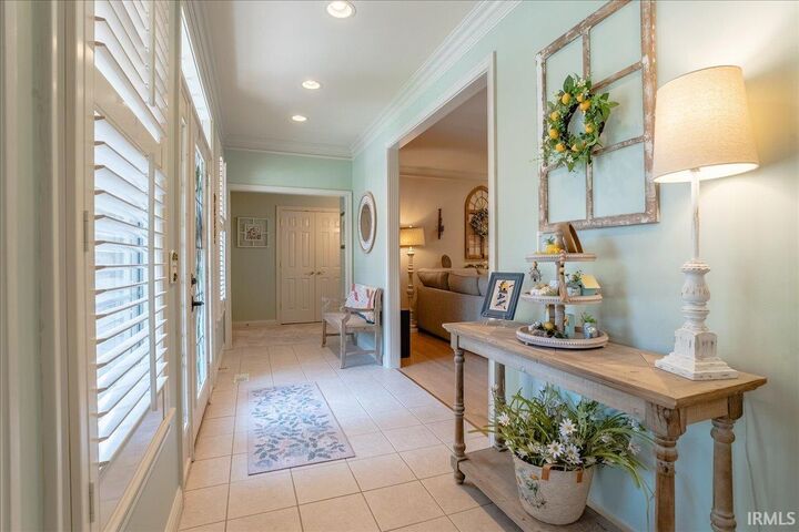Property Photo:  236 Knollview Drive  IN 47711 