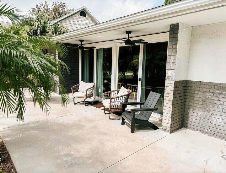 Property Photo: 46 Palm Drive FL 34797