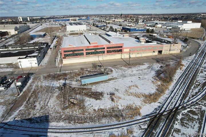 Property Photo:  1900 Clay Street  MI 48211 