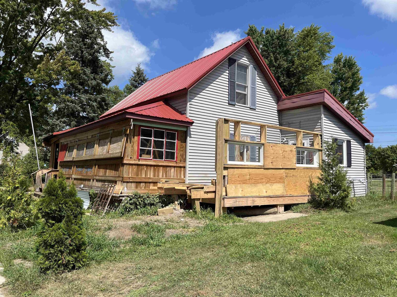 Property Photo:  319 S Church Street  MI 48658 