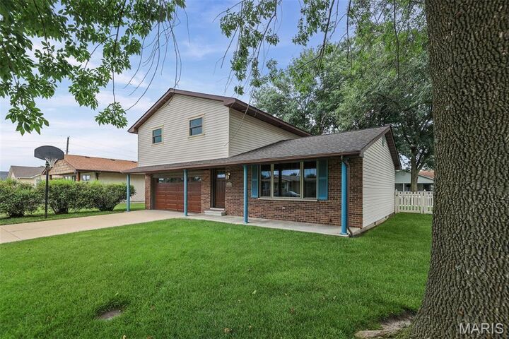 Property Photo:  410 N 9th Street  IL 62265 
