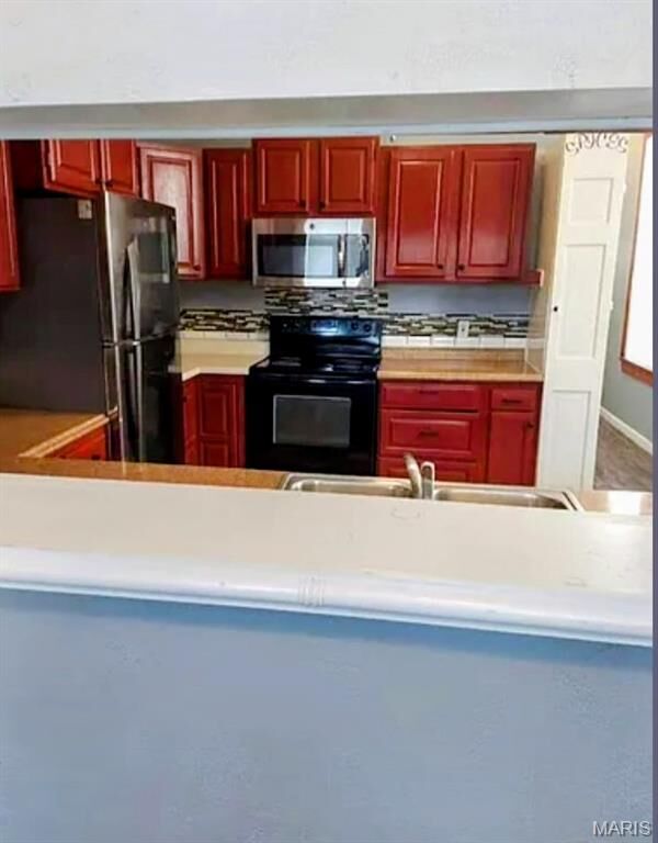 Property Photo: 4463 Bessie Avenue MO 63115