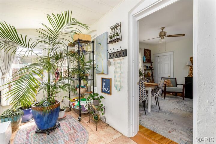 Property Photo: 1129 Blendon Place MO 63117