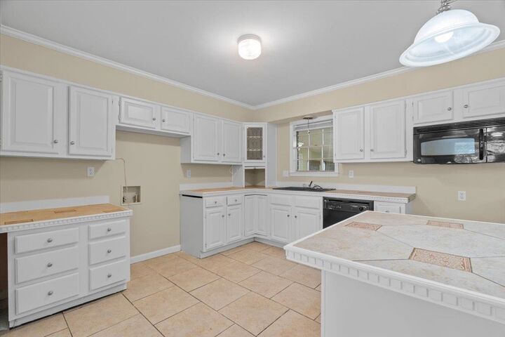 Property Photo:  7089 E Foxhill Dr  TN 38135 