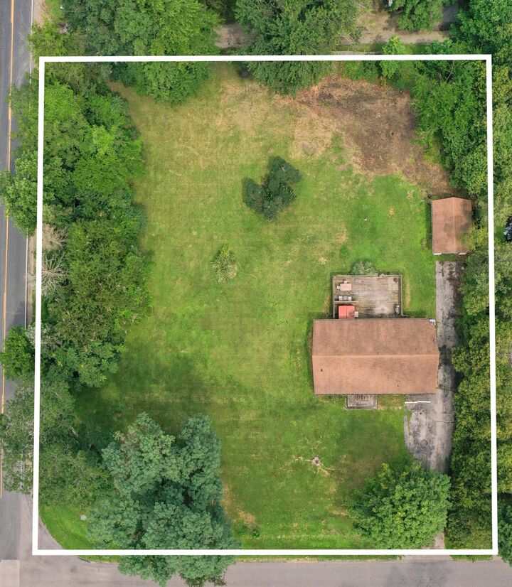 Property Photo:  8887 Elm Valley Road  MI 49129 