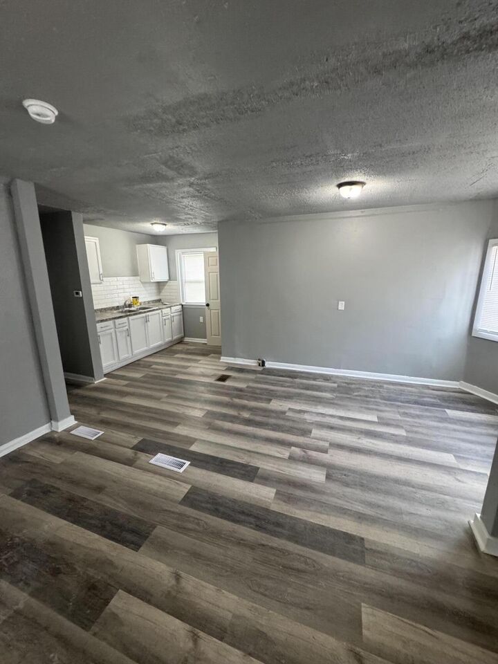 Property Photo:  19928 Annott Avenue  MI 48205 