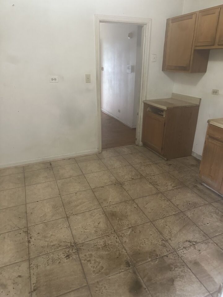Property Photo: 13924 S Michigan Avenue IL 60827