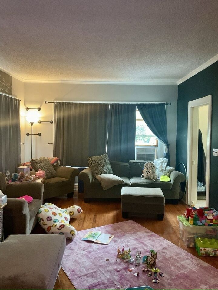 Property Photo:  1682 Van Buren Avenue  IL 60018 