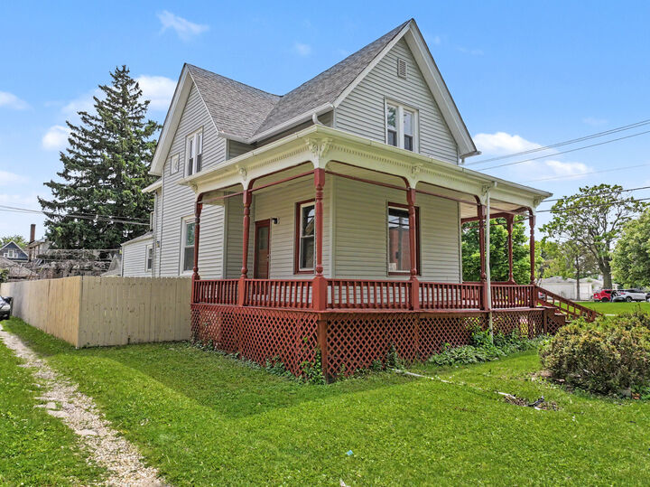 Property Photo:  417 S 3rd Avenue  IL 60153 