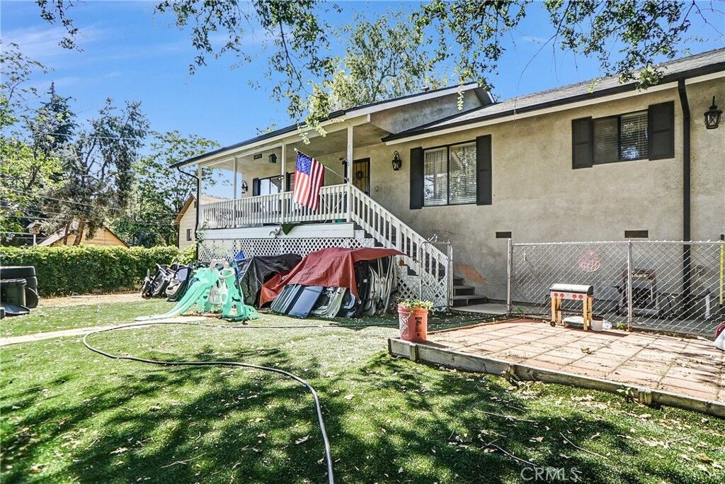 Property Photo: 3820 Encino Trail CA 93225