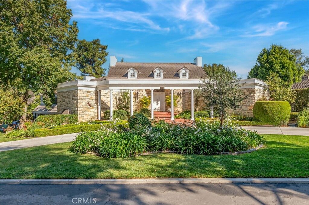 Property Photo:  4641 N Virginia Road  CA 90807 