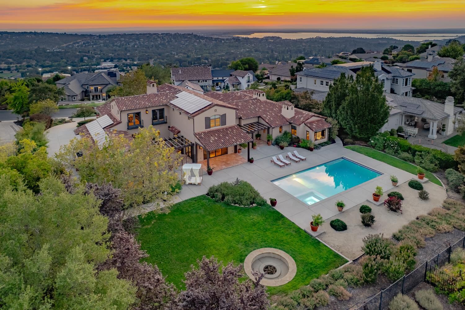Property Photo: 4873 Moreau Court CA 95762