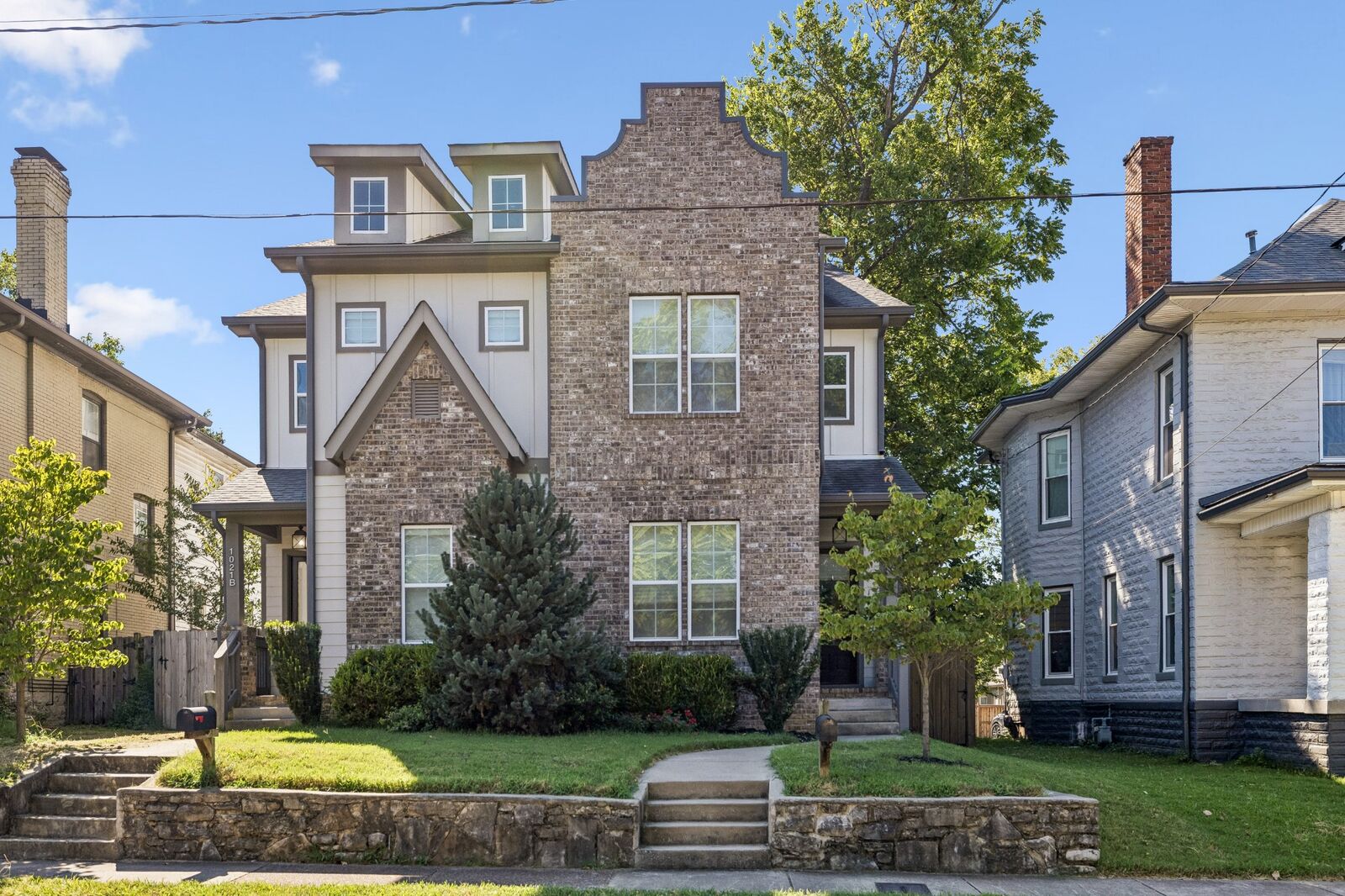 Property Photo:  1021A 15th Ave S  TN 37212 