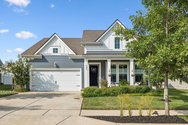 Property Photo: 543 Farmstead Ln TN 37174