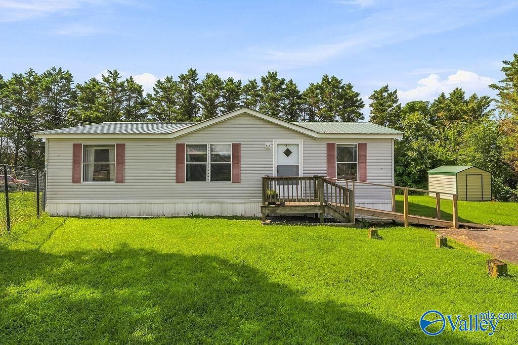 Property Photo: 2092 Sand Rock Avenue AL 35983