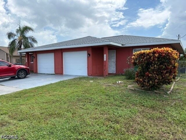 Property Photo:  2905 Santa Barbara Boulevard  FL 33914 