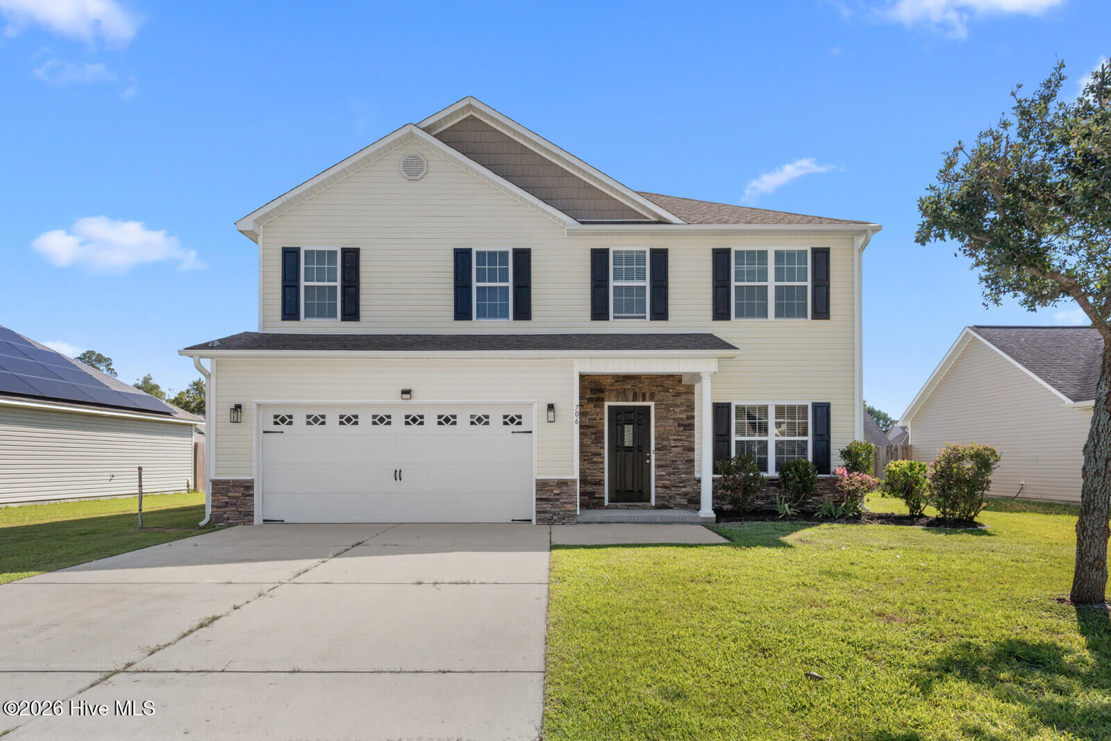 Property Photo: 706 Radiant Drive NC 28546