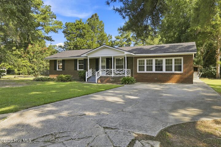 Property Photo: 404 W Green Street NC 27871