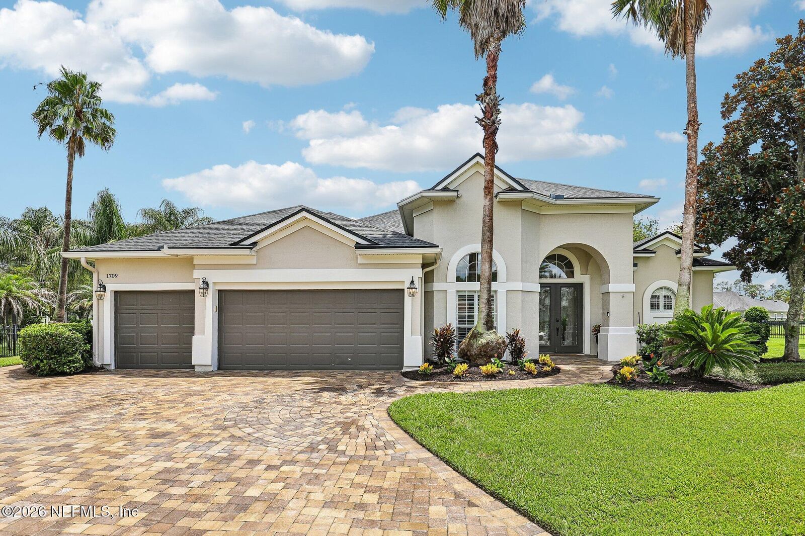 Property Photo:  1709 Broad Water Court  FL 32003 