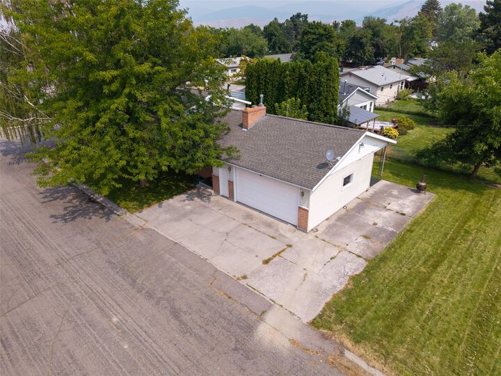 Property Photo: 1204 Margaret Street MT 59801