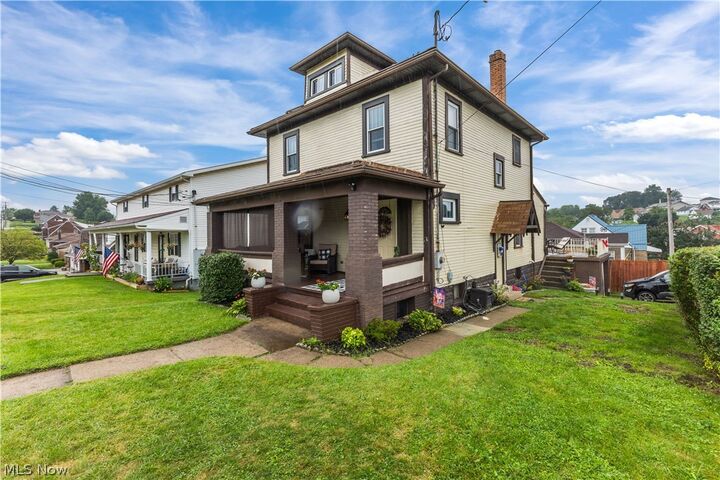 Property Photo: 300 N 10th Street WV 26062