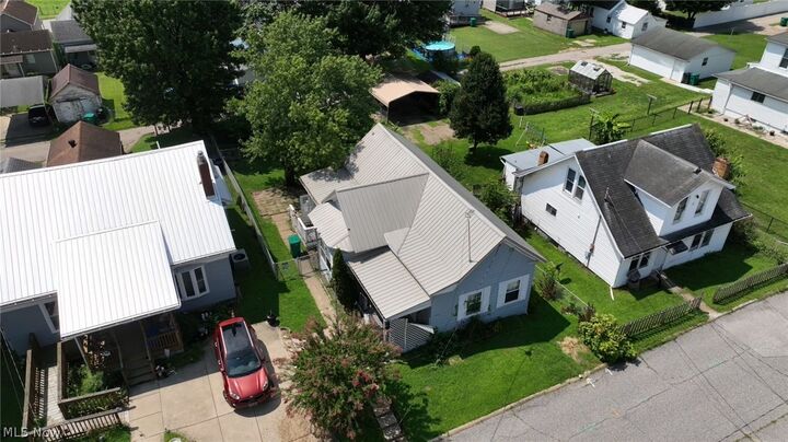 Property Photo: 1406 40th Street WV 26104