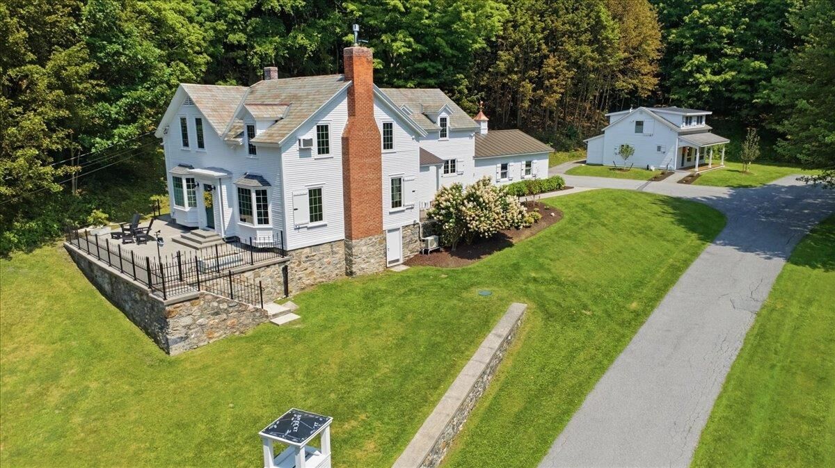 Property Photo:  1944 Monument Avenue  VT 05201 