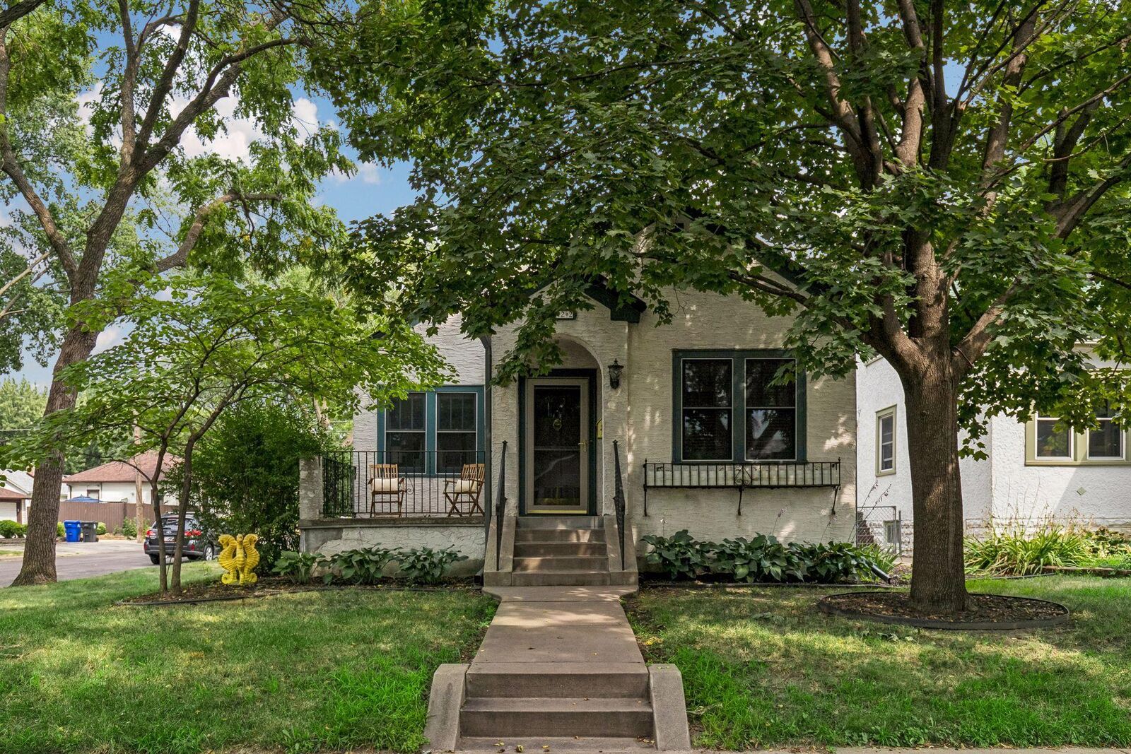 Property Photo: 422 Brimhall Street MN 55105
