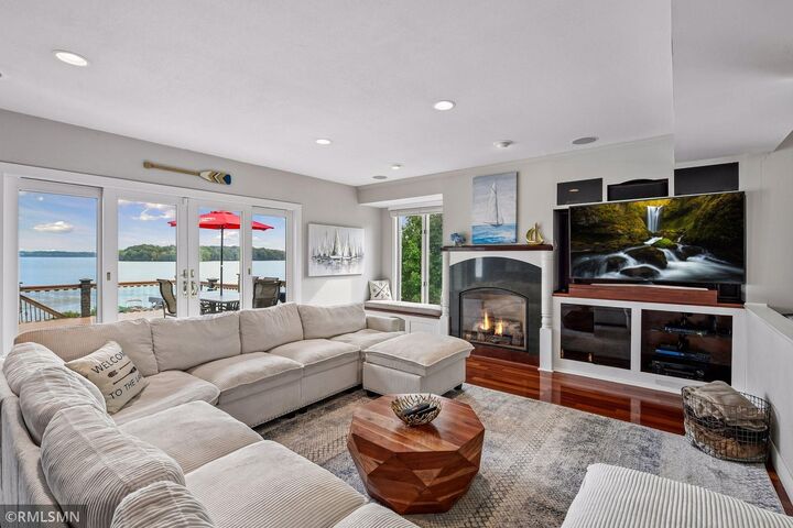 Property Photo:  300 W Lake Street  MN 55387 