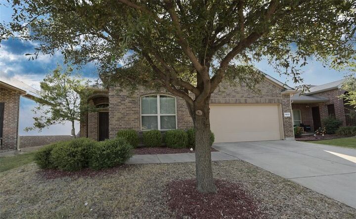 Property Photo: 5933 Comanche Peak Drive TX 76179