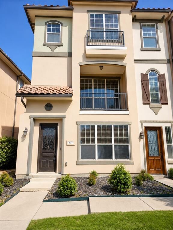 Property Photo: 627 Senda 58 TX 75039