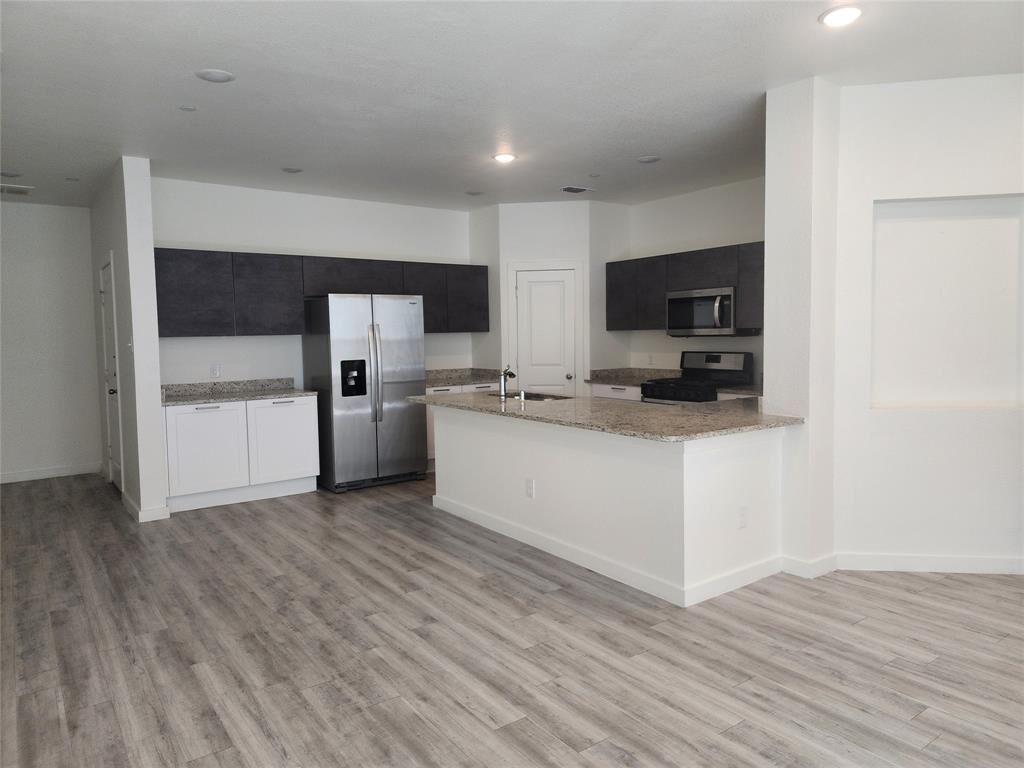 Property Photo: 1300 Pebblebrook Drive TX 75071