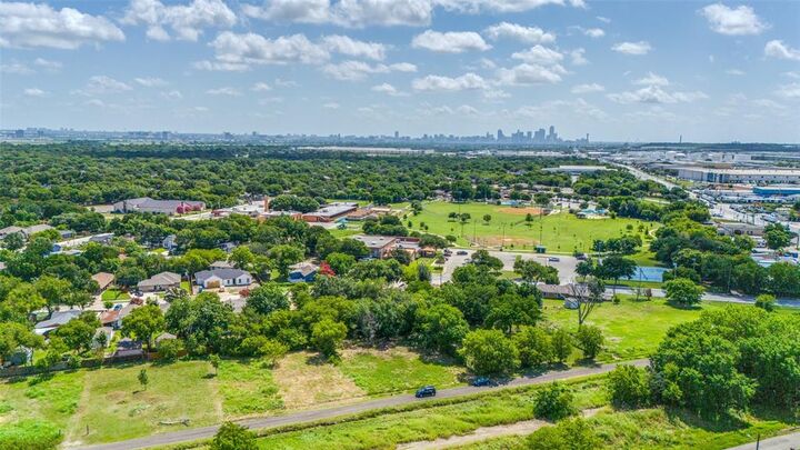 Property Photo:  3106 Claibourne Boulevard  TX 75212 