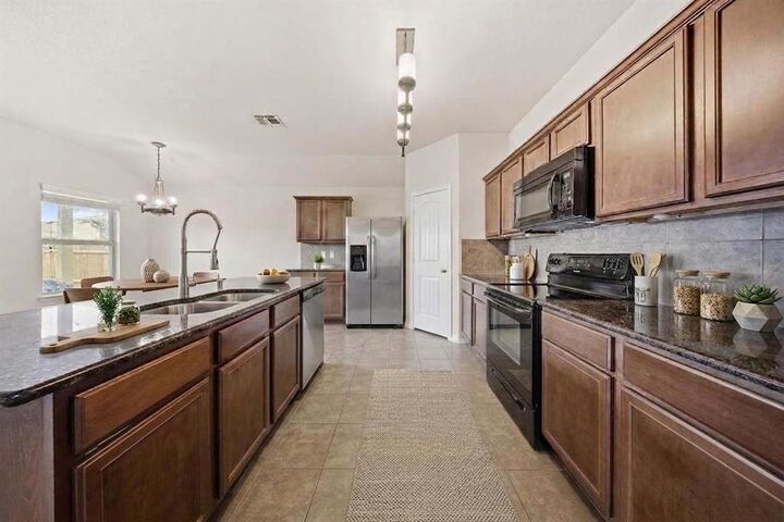 Property Photo: 1050 Churchill Drive TX 75407