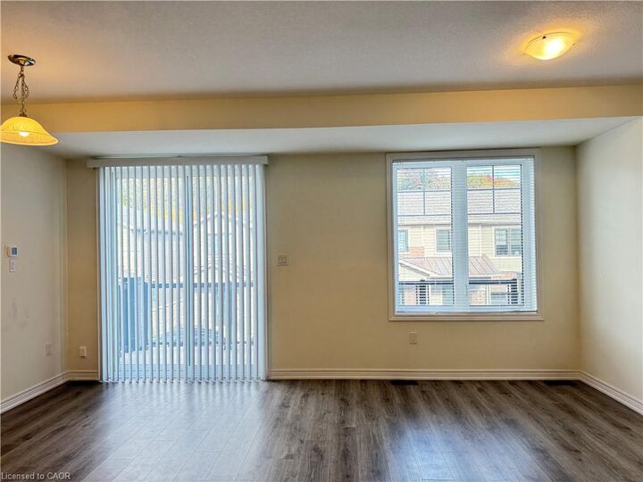 Property Photo:  100 Hollywood Court 27  ON N1R 0C5 