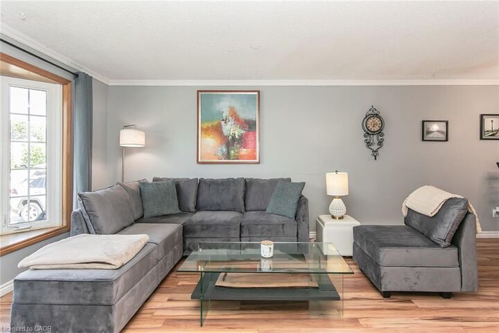 Property Photo: 117 Northlake Drive B ON N2V 1L1