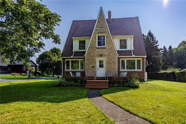 729 Norfolk Street N — photo 1