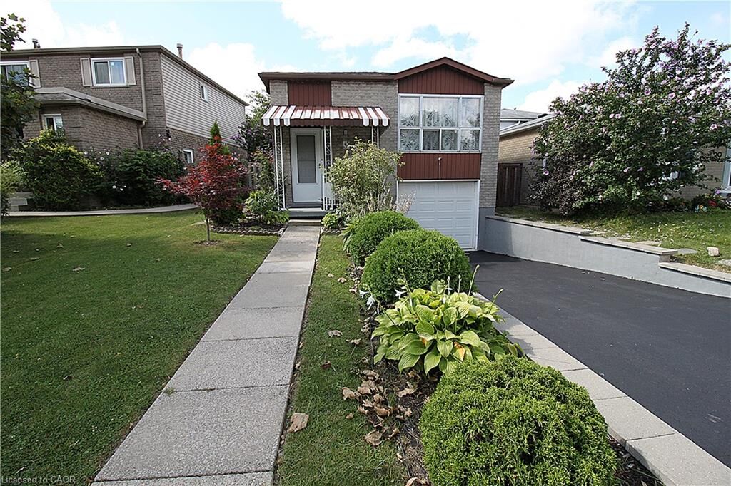 Property Photo: 35 Garden Crescent ON L8V 4T3